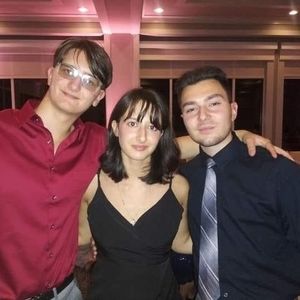 Meet your Posher, Vicky